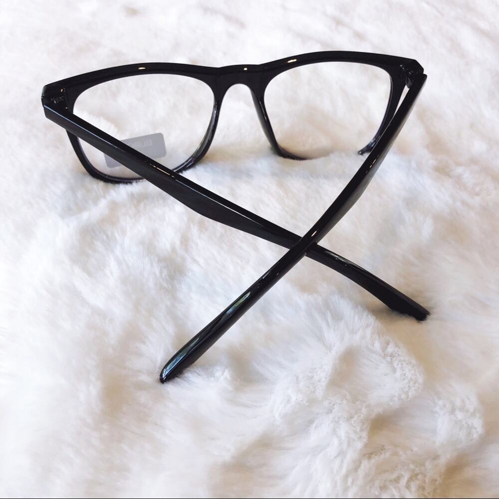 Nadia Black Computer Blue Light Glasses - Picture 8 of 9